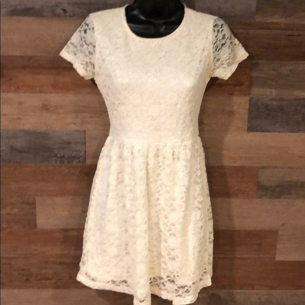 Short sleeve skater dress size small